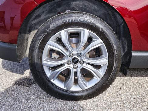 Used 2024 Ford Edge Titanium image 27