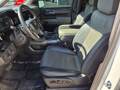 Certified 2023 Chevrolet Silverado 1500 ZR2 w/ Technology Package AWD/4WD image 10