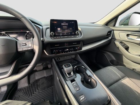 Used 2026 Nissan Rogue SV image 24