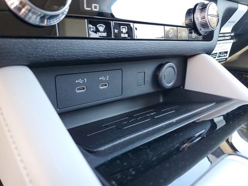 New 2026 Mitsubishi Outlander SE FWD image 25