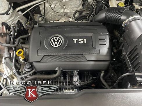 Used 2023 Volkswagen Atlas Cross Sport SEL R-Line AWD/4WD image 22