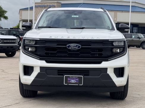 New 2026 Ford Expedition Active RWD image 6