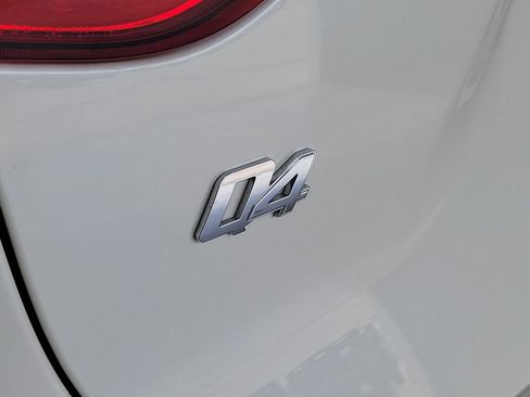 Used 2020 Maserati Levante image 9