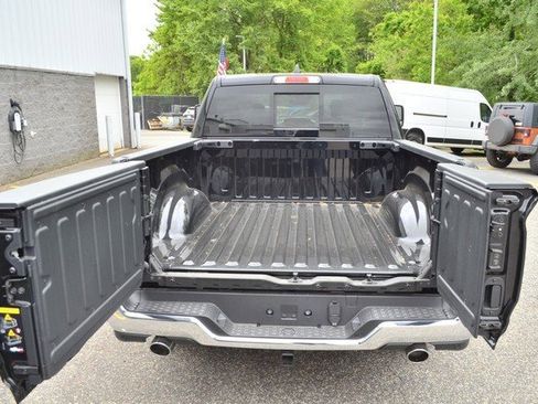 New 2025 RAM 1500 Big Horn image 34