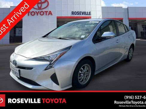 Used 2017 Toyota Prius Two w/ Prius Two Safety Plus Package image 1