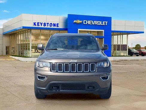 Used 2020 Jeep Grand Cherokee Laredo w/ Quick Order Package 2BN North AWD/4WD image 2