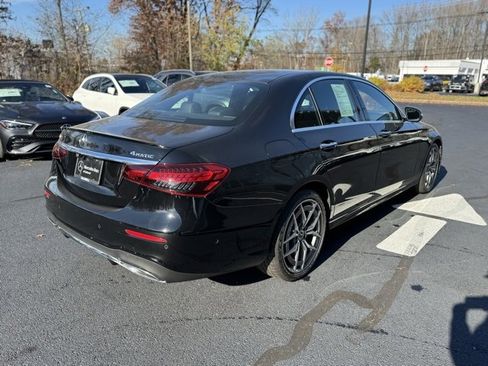 Certified 2022 Mercedes-Benz E 350 4MATIC Sedan image 3