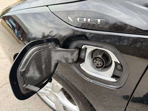 Used 2019 Chevrolet Volt LT w/ Power Convenience Package image 12