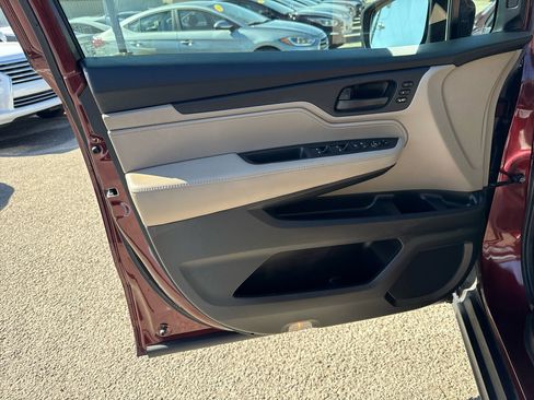 Used 2019 Honda Odyssey EX-L image 12