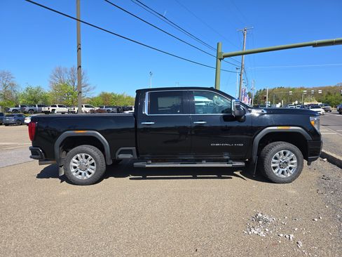 Used 2022 GMC Sierra 2500 Denali w/ Denali Ultimate Package AWD/4WD image 2