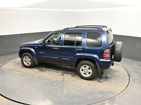Used 2004 Jeep Liberty Limited w/ Trailer Tow Group image 31