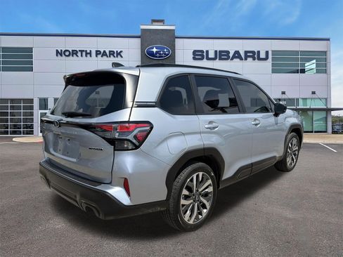 Certified 2025 Subaru Forester Touring AWD/4WD image 3