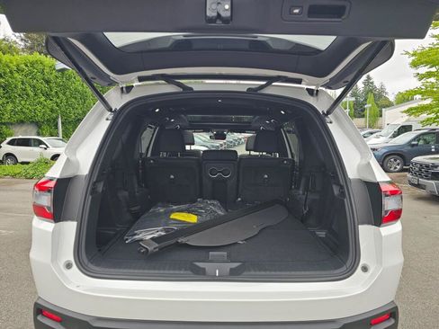 New 2026 Honda Pilot Black Edition image 17