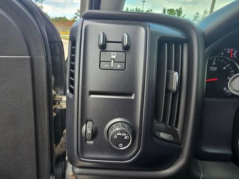 Used 2016 Chevrolet Silverado 1500 Custom w/ Custom Convenience Package AWD/4WD image 16