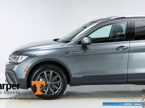 Used 2023 Volkswagen Tiguan SE w/ Panoramic Sunroof Package FWD image 41