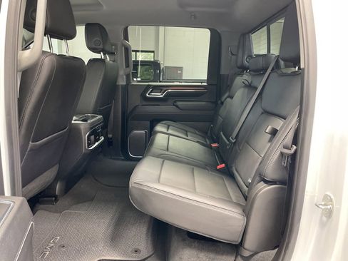 Used 2024 GMC Sierra 3500 Denali image 20