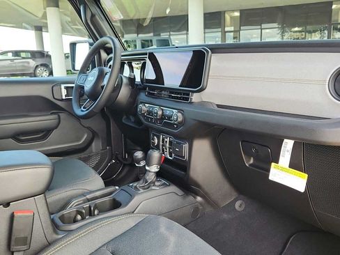 Used 2026 Jeep Wrangler Unlimited Sport AWD/4WD image 28