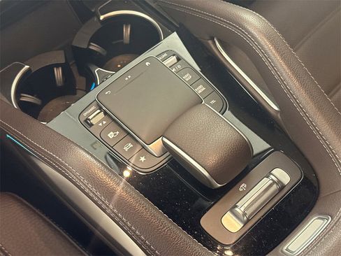 Certified 2022 Mercedes-Benz GLS 450 4MATIC image 7