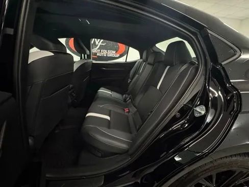 Used 2026 Toyota Camry SE image 9