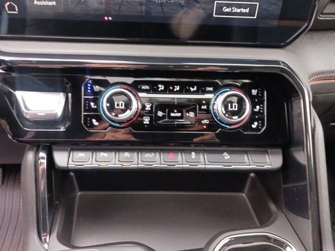 Used 2023 GMC Sierra 1500 AT4 w/ Technology Package image 23