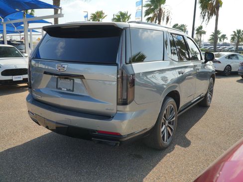 Used 2025 Cadillac Escalade Sport w/ Touring Package AWD/4WD image 5