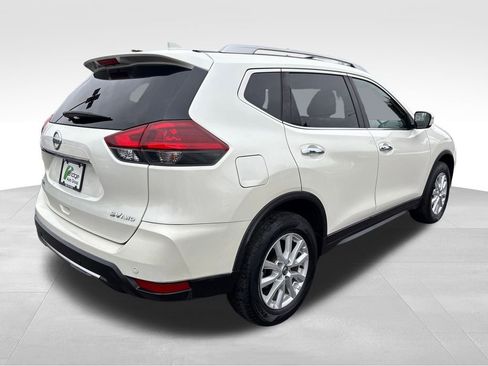 Used 2019 Nissan Rogue SV image 8