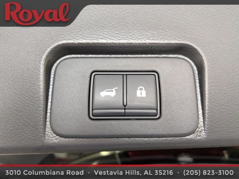 Used 2022 Nissan Rogue SV w/ SV Premium Package FWD image 13
