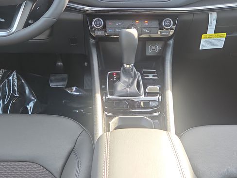 New 2026 Jeep Compass Latitude image 19