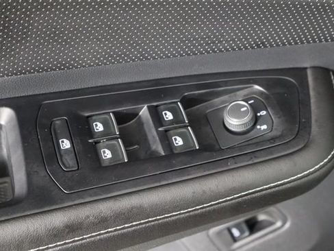 Used 2026 Volkswagen Atlas SE FWD image 22