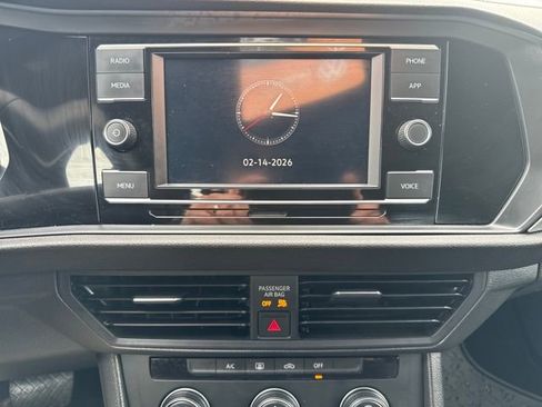 Certified 2022 Volkswagen Jetta Sport image 25