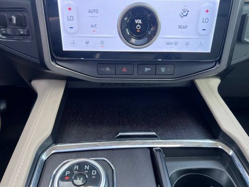 Used 2023 Ford Expedition Max Platinum AWD/4WD image 30