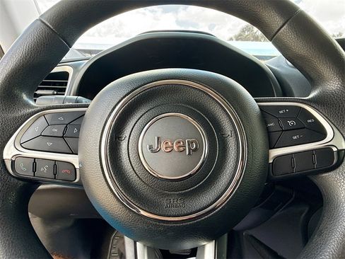 Used 2018 Jeep Renegade Sport w/ Power & Air Group image 13