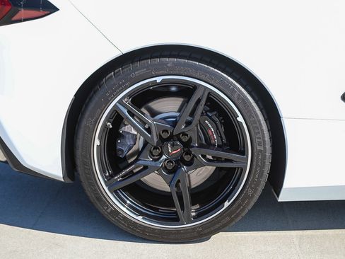 Used 2022 Chevrolet Corvette Stingray Premium Conv w/ Z51 Performance Package image 11