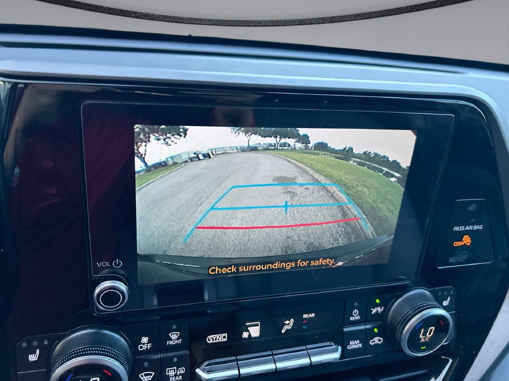 Certified 2025 Toyota Highlander XLE FWD image 24