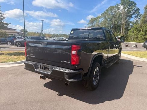 Used 2023 Chevrolet Silverado 2500 Custom w/ Custom Value Package AWD/4WD image 18