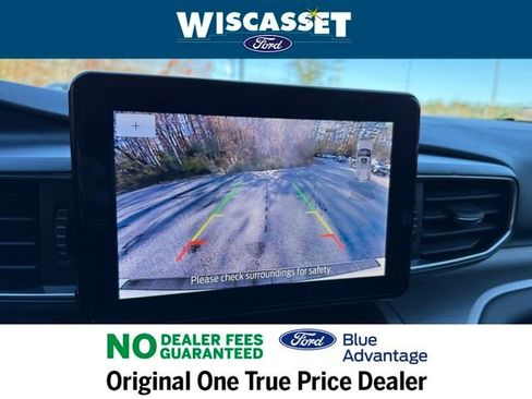 Certified 2022 Ford Explorer XLT w/ Equipment Group 202A image 10