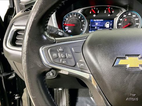 Used 2020 Chevrolet Equinox LT image 18