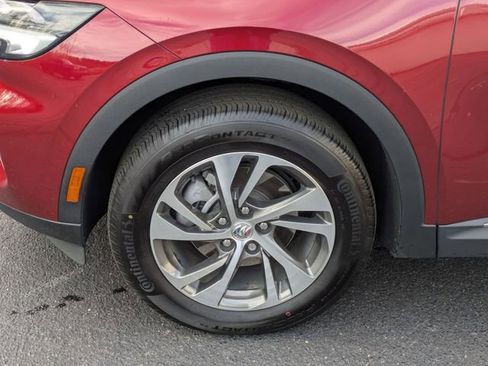 Used 2023 Buick Envision Essence image 10