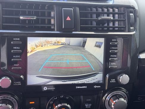 Used 2023 Toyota 4Runner TRD Off-Road Premium image 29