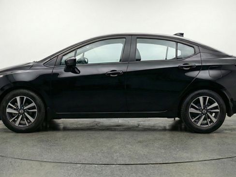 Used 2025 Nissan Versa SV image 5