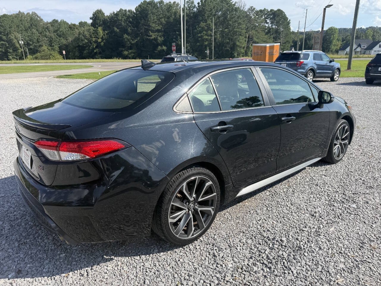 Used 2021 Toyota Corolla SE FWD image 6