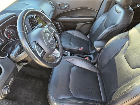 Used 2018 Jeep Compass Limited w/ Navigation Group image 10