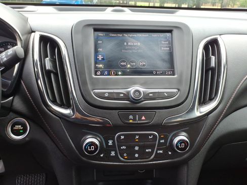 Certified 2024 Chevrolet Equinox RS FWD image 19