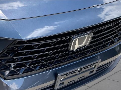 Used 2023 Honda Accord EX image 28