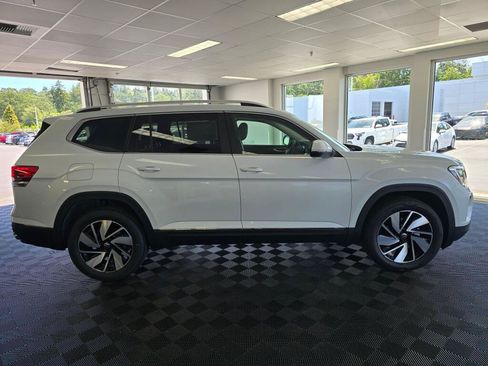 New 2026 Volkswagen Atlas SEL AWD/4WD image 2