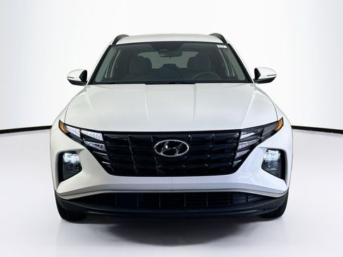 Used 2023 Hyundai Tucson SEL FWD image 2