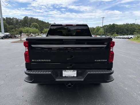 Used 2026 Chevrolet Silverado 1500 Custom w/ Turbomax Blackout Package AWD/4WD image 6