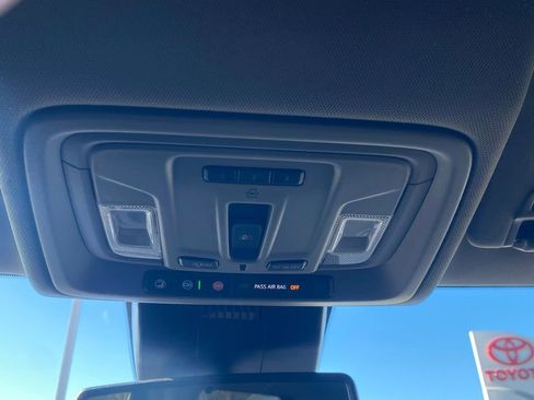 Used 2023 GMC Sierra 1500 SLT w/ SLT Premium Plus Package image 25