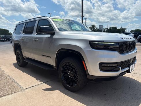 New 2025 Jeep Wagoneer Series II w/ Convenience Group I image 9