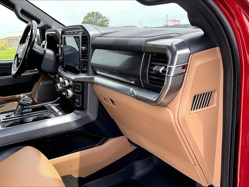 Used 2022 Ford F150 Lariat w/ Equipment Group 502A High AWD/4WD image 14